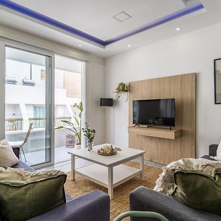 Beach Daze 1-Br Apt By Finikoudes Beach Lárnaka Kültér fotó