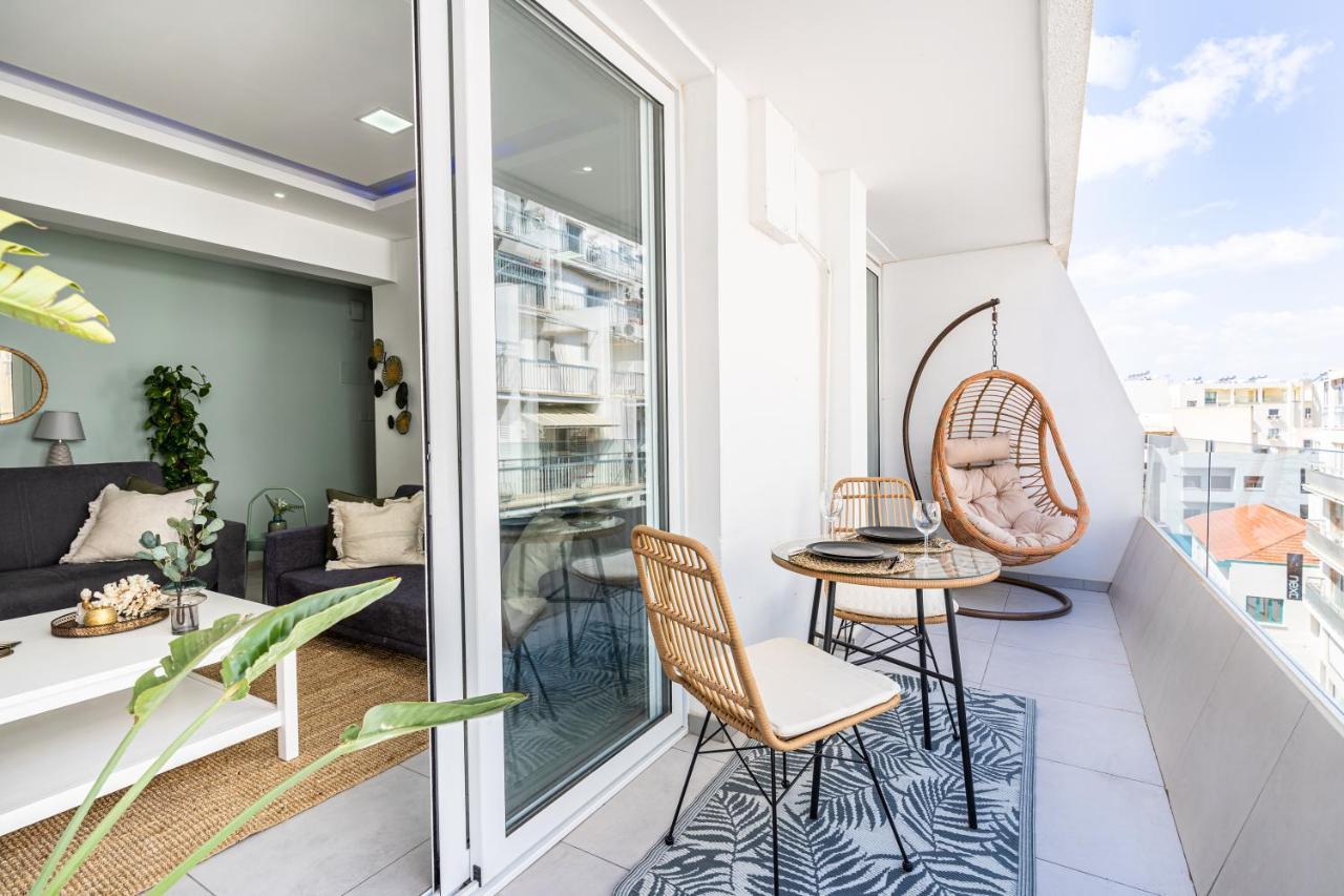 Beach Daze 1-Br Apt By Finikoudes Beach Lárnaka Kültér fotó